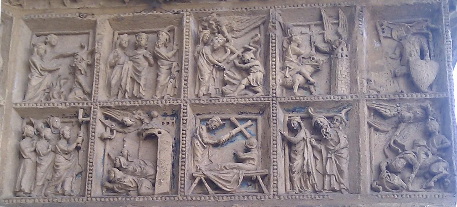 Portail nord Notre-Dame-la-Ronde Metz bas-relief invention de la croix